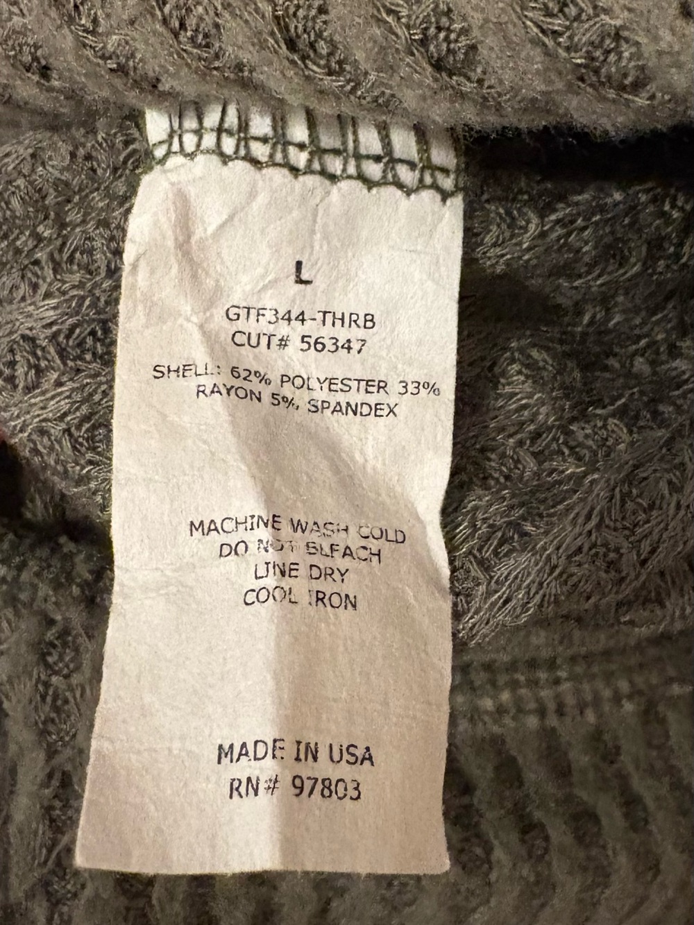 Green Envelope Olive Waffle V-Neck Sweater - Picture 4 of 5